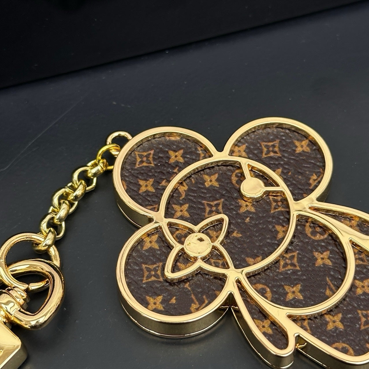 Keychain Luxury puppet