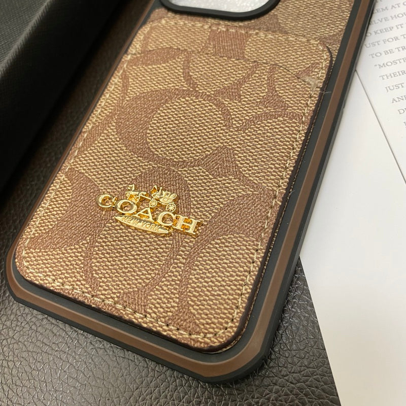 Capa Coach para iPhone com porta-cartões Café -KB241416