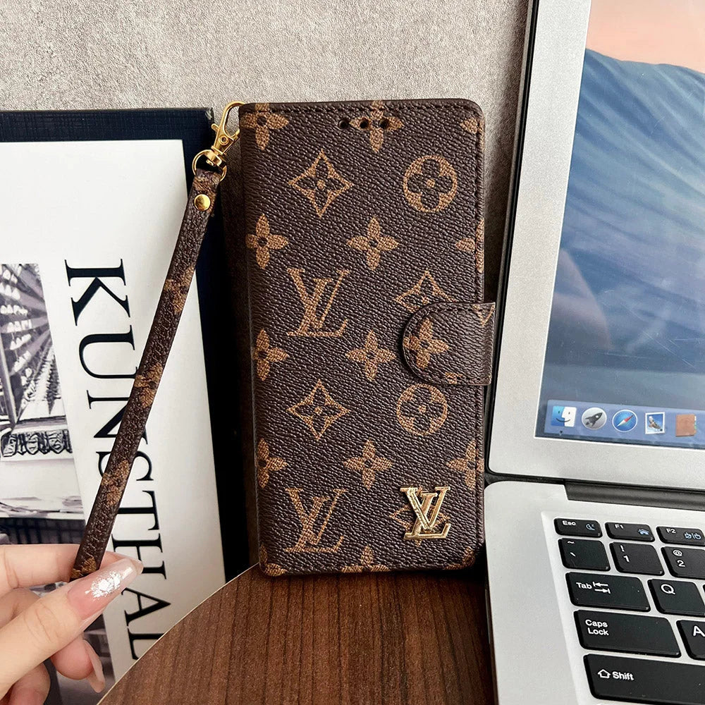 Ylellinen Advanced Wallet iPhone -kotelo