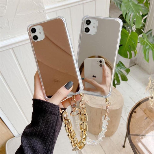 حافظة iPhone بسلسلة مرآة من Fashionista